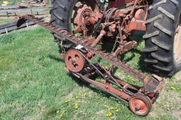 Main image International Harvester 100