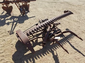 Main image International Harvester 100