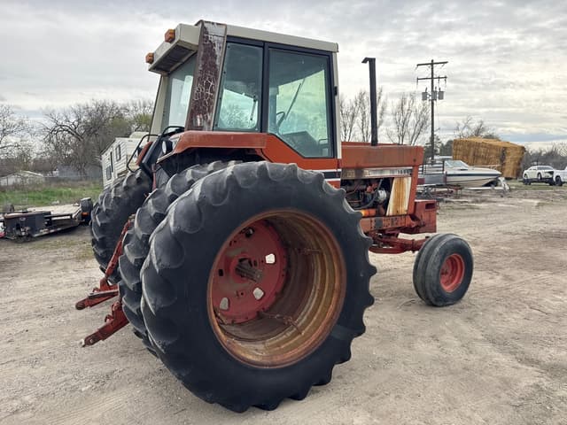 Image of International Harvester 1086 equipment image 2