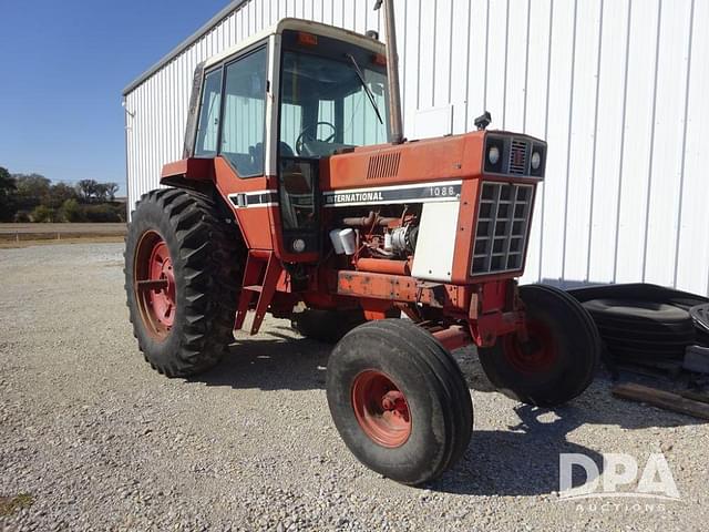 Image of International Harvester 1086 equipment image 1