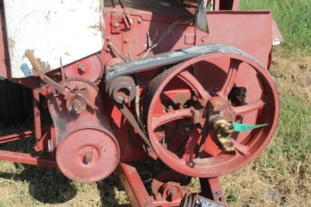 Image of International Harvester 1150 equipment image 3