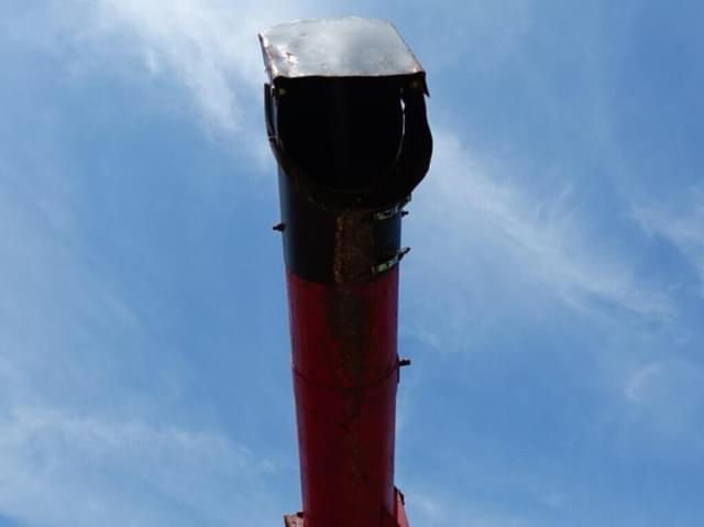Image of International Harvester 1250 equipment image 4