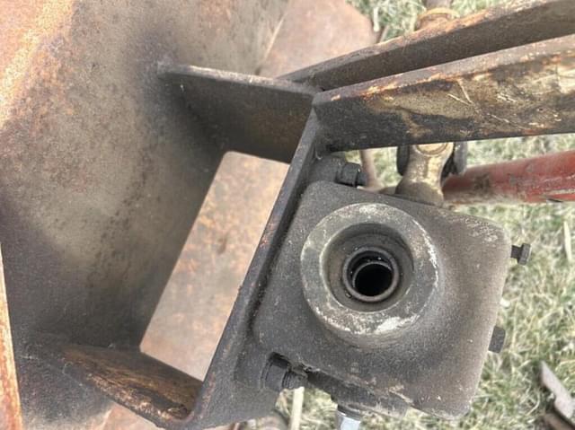 Image of International Harvester 15 equipment image 4