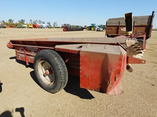 Image of International Harvester 155 equipment image 2