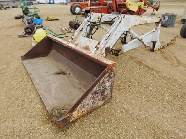 Image of International Harvester 2000 equipment image 2