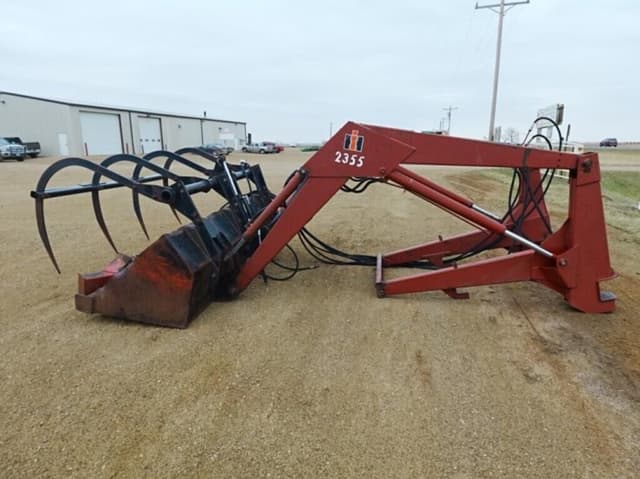 Image of International Harvester 2355 equipment image 3