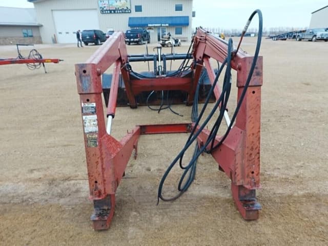 Image of International Harvester 2355 equipment image 2