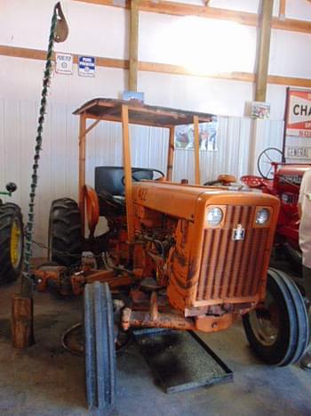 International Harvester 2404 Equipment Image0