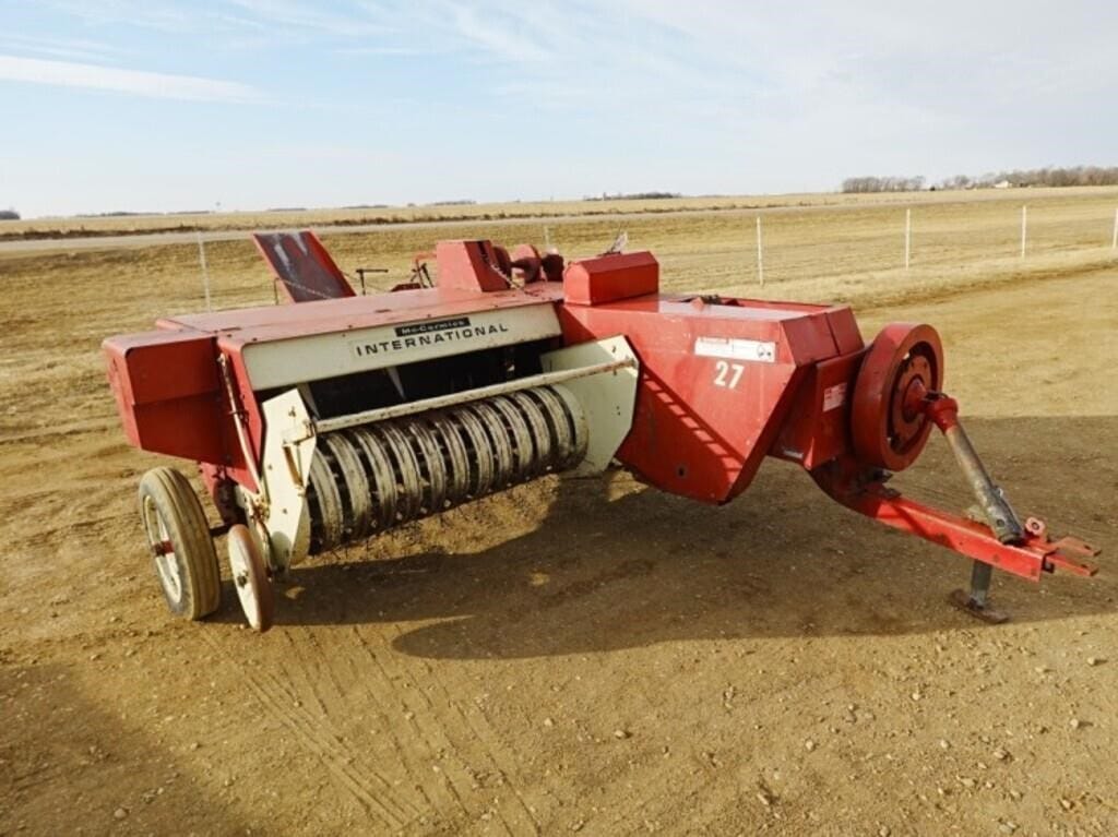 International Harvester 27 Equipment Image0