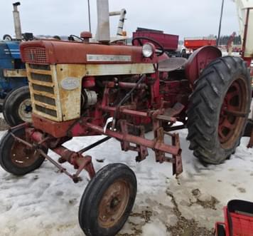 Main image Farmall 340