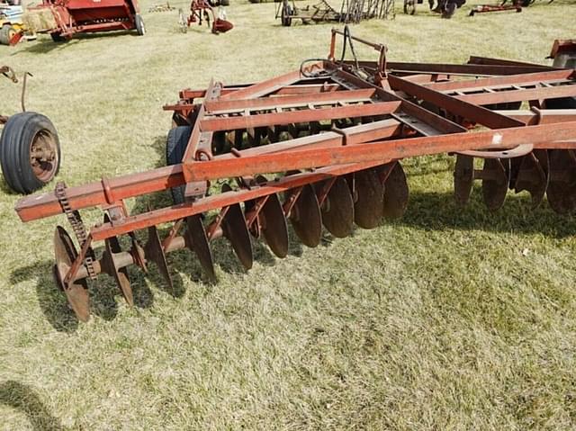 Image of International Harvester 37 equipment image 4
