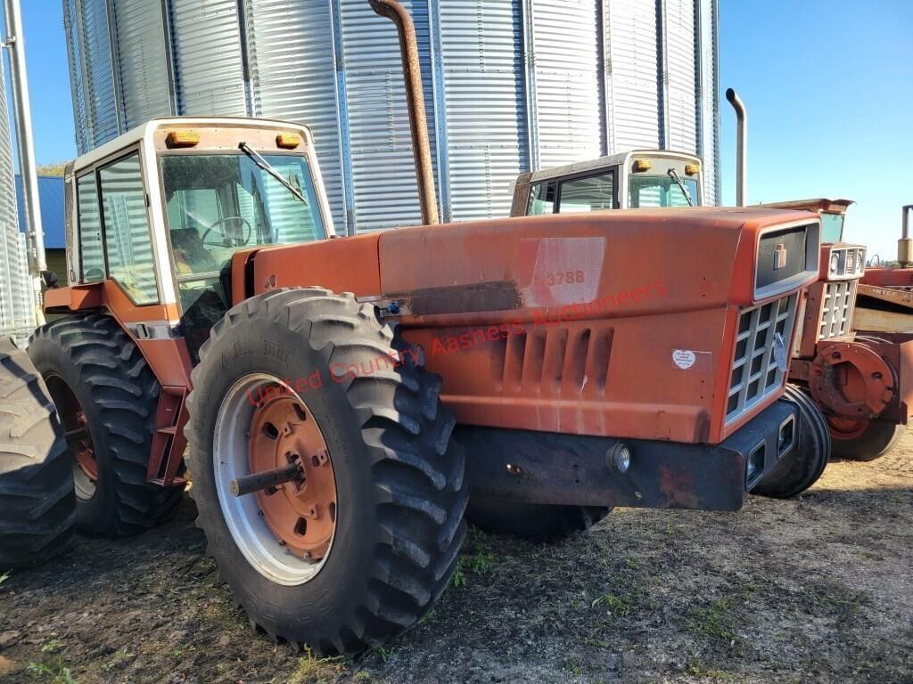 Image of International Harvester 3788 Image 1