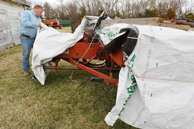 Image of International Harvester 430 equipment image 4