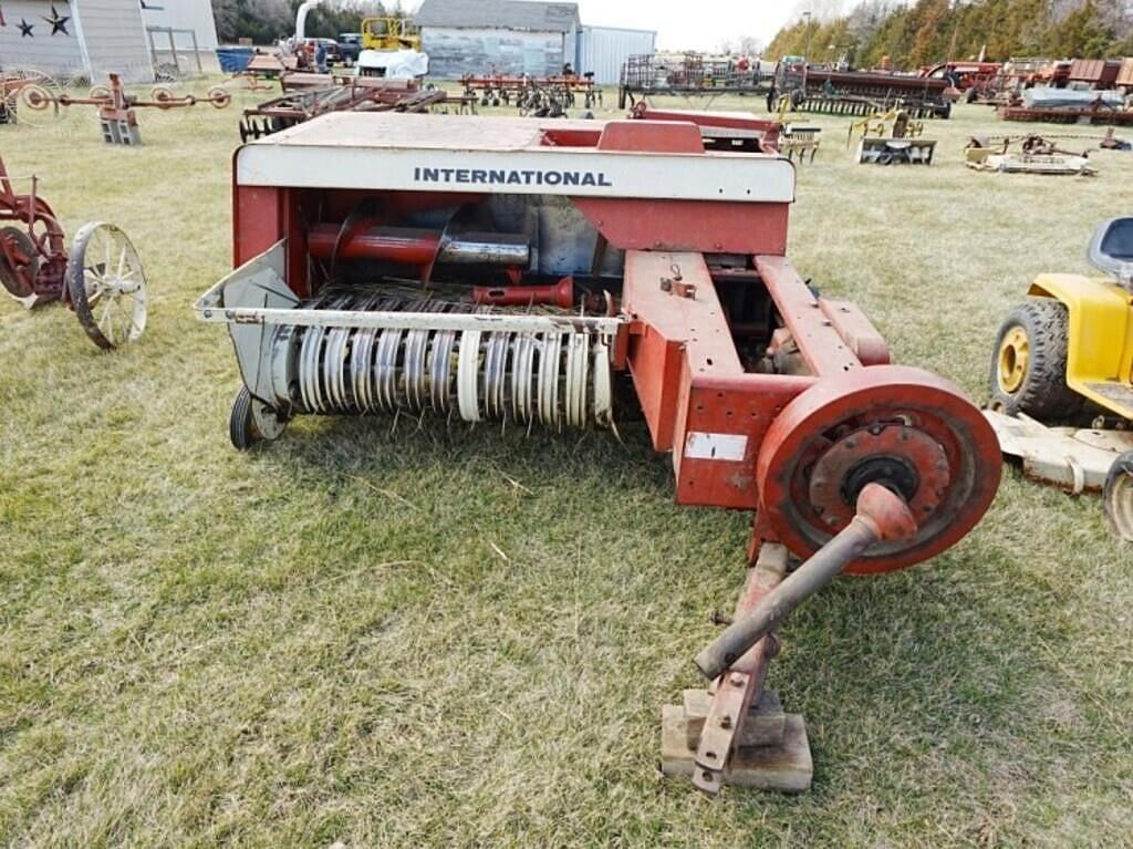Image of International Harvester 430 Primary image