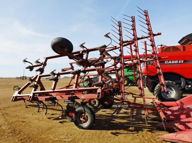 Image of International Harvester 4600 equipment image 4