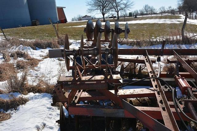 Image of International Harvester 470 equipment image 2