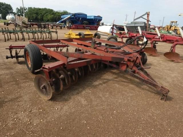 Image of International Harvester 470 equipment image 1
