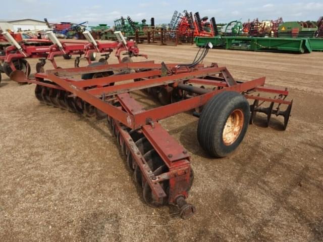 Image of International Harvester 470 equipment image 2