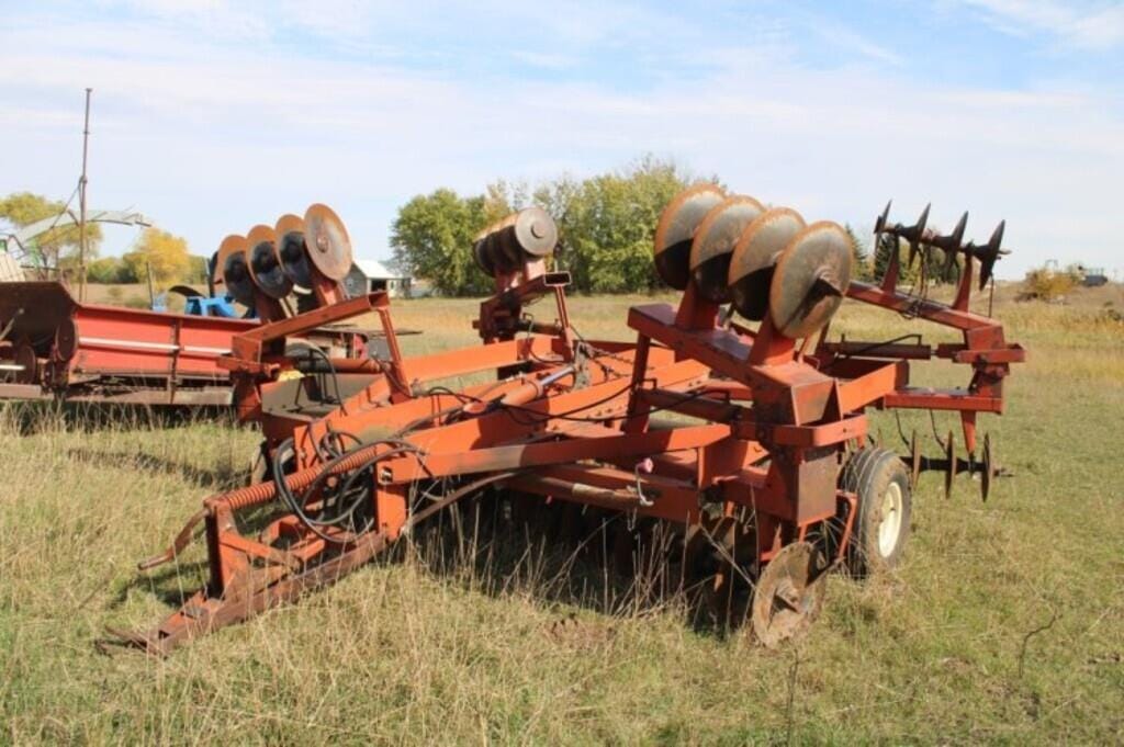 Main image International Harvester 485