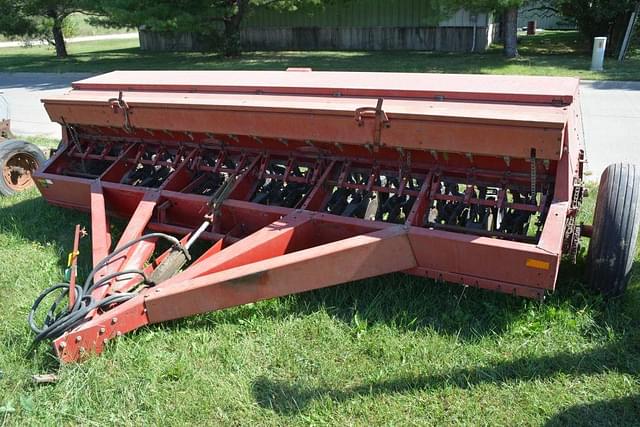 Image of International Harvester 5100 equipment image 2