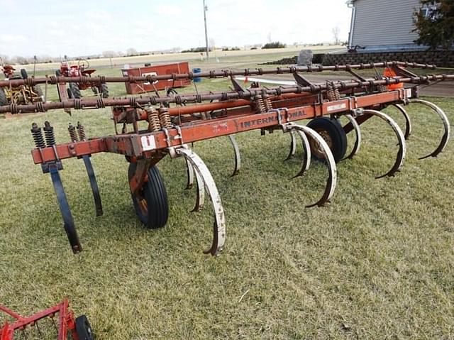 Image of International Harvester 55 equipment image 2