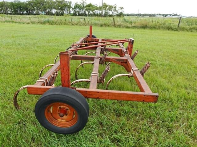 Image of International Harvester 55 equipment image 2