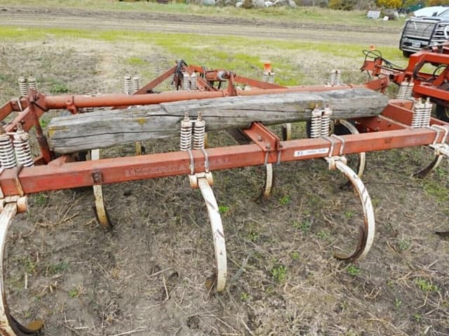 Image of International Harvester 55 equipment image 3