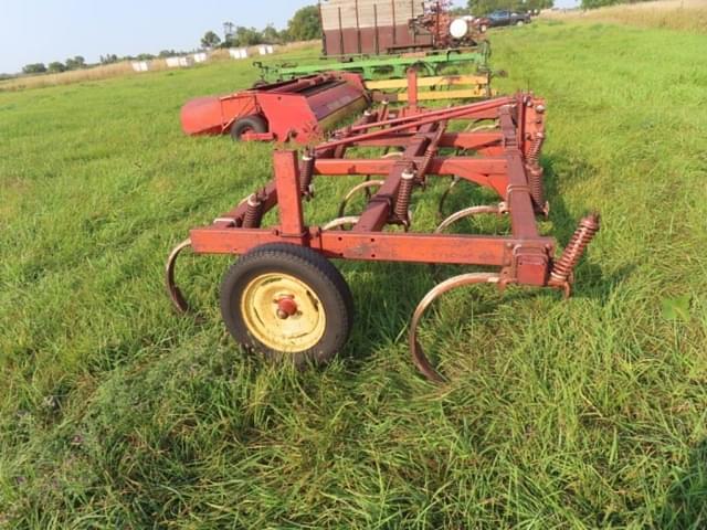 Image of International Harvester 55 equipment image 3