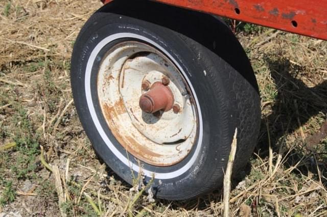 Image of International Harvester 55 equipment image 2