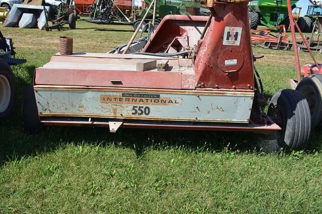 Image of International Harvester 550 equipment image 3