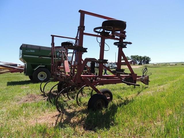 Image of International Harvester 5500 equipment image 2