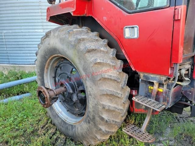 Image of International Harvester 6588 equipment image 4