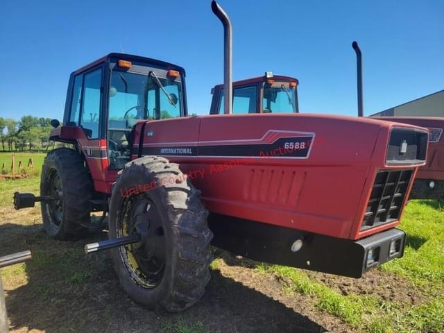 Image of International Harvester 6588 equipment image 3