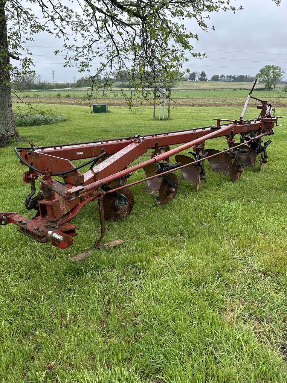 Main image International Harvester 710