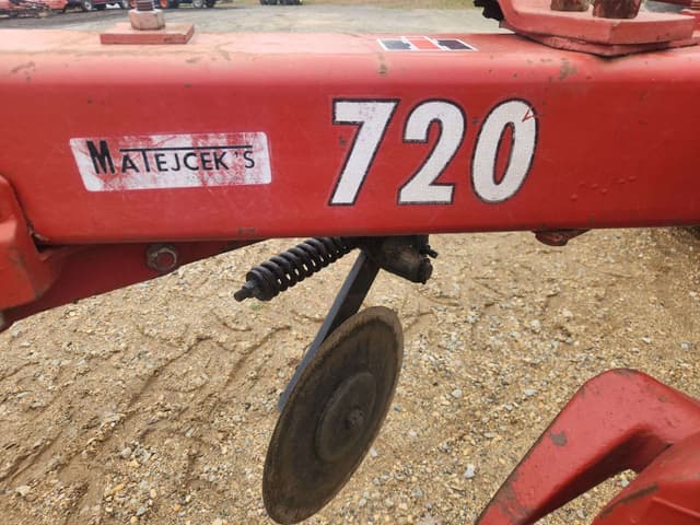 Image of International Harvester 720 equipment image 4