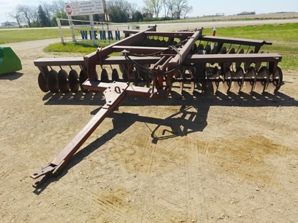 International Harvester 760 Equipment Image0