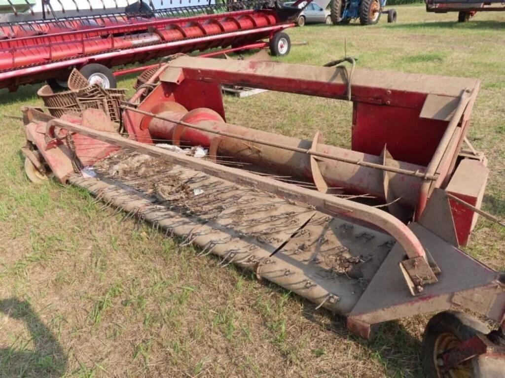 Image of Case IH 810 Primary image