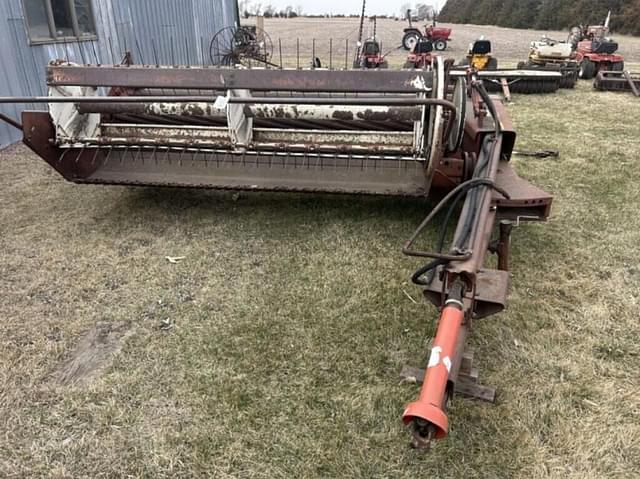 Image of International Harvester 990 equipment image 1