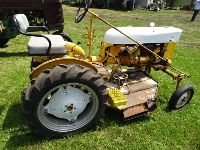 Image of International Harvester Cub equipment image 2