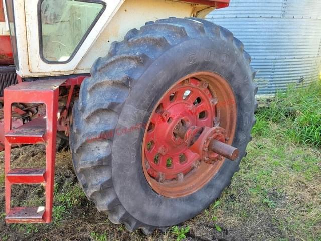 Image of International Harvester 1456 equipment image 2