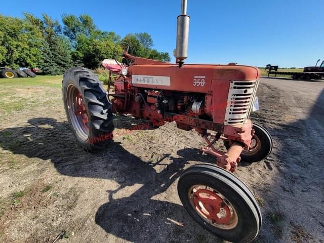 Image of International Harvester 350 equipment image 1
