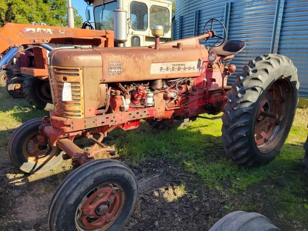Image of Farmall 350 Primary image