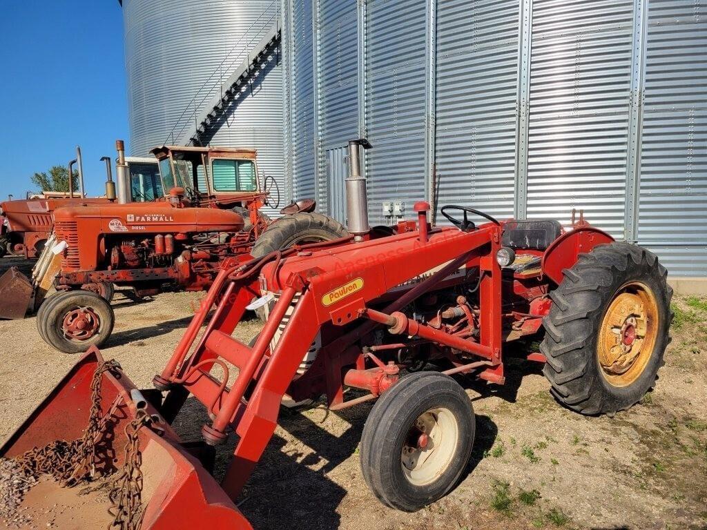 Image of Farmall 350 Primary image