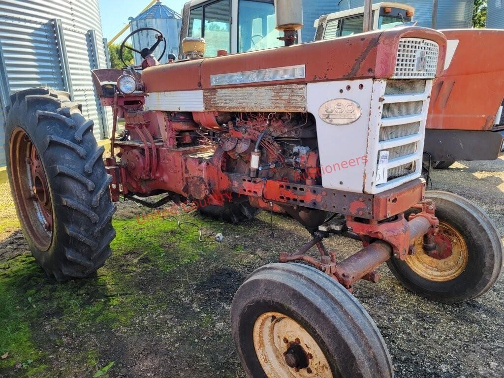 Image of International Harvester 560D Image 0