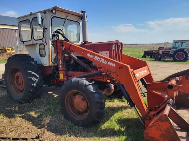 Image of International Harvester 806 equipment image 2
