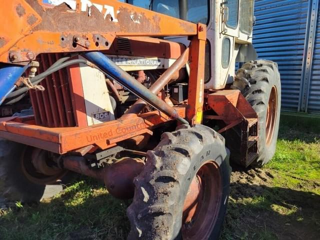 Image of International Harvester 806 equipment image 1