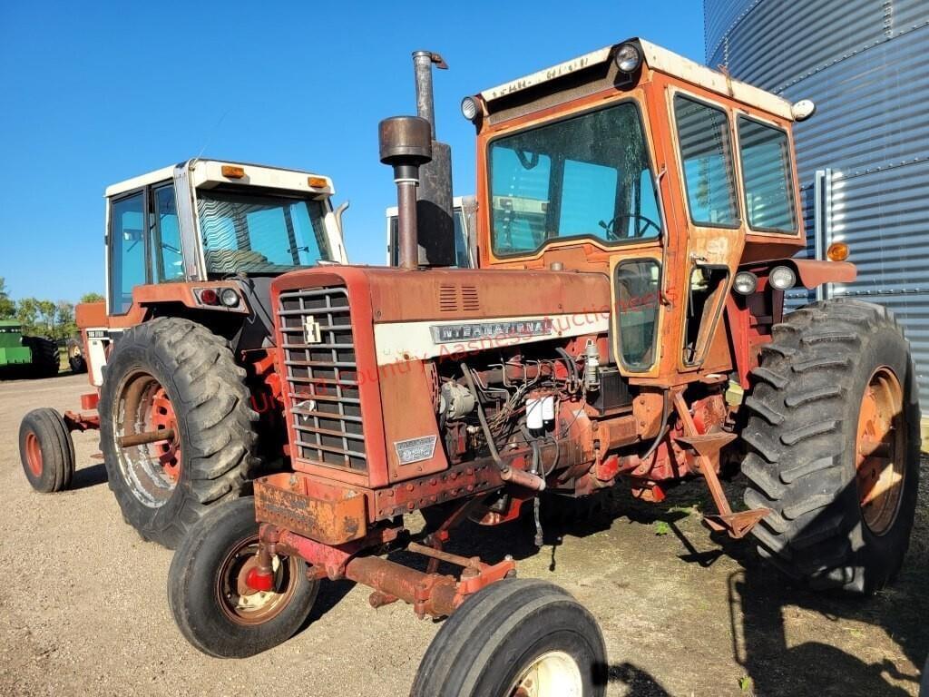 Image of International Harvester 826 Primary image