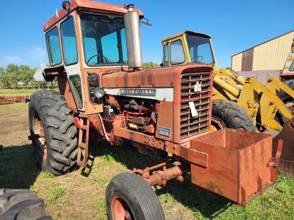 Image of International Harvester 826 Primary image