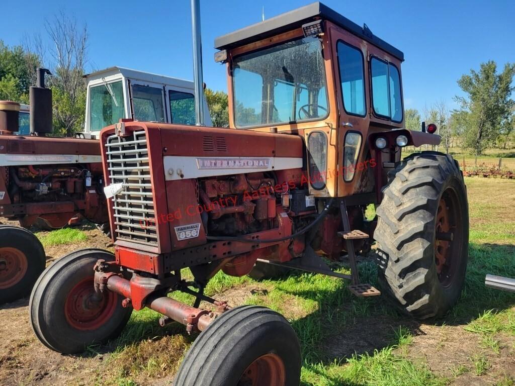 Image of International Harvester 856 Primary image