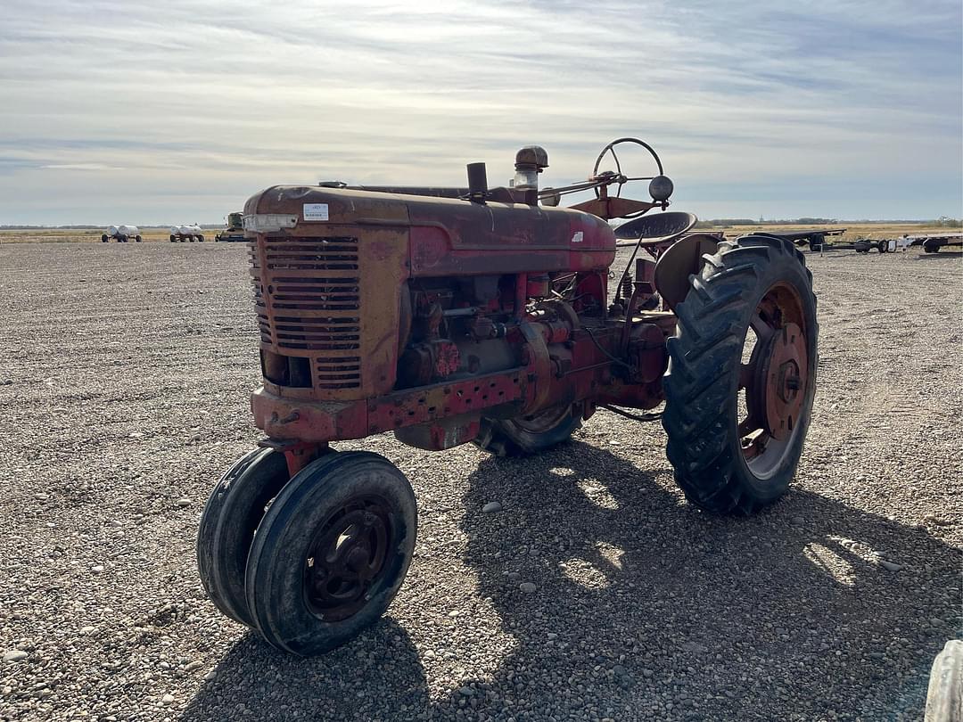 Image of Farmall M Primary image